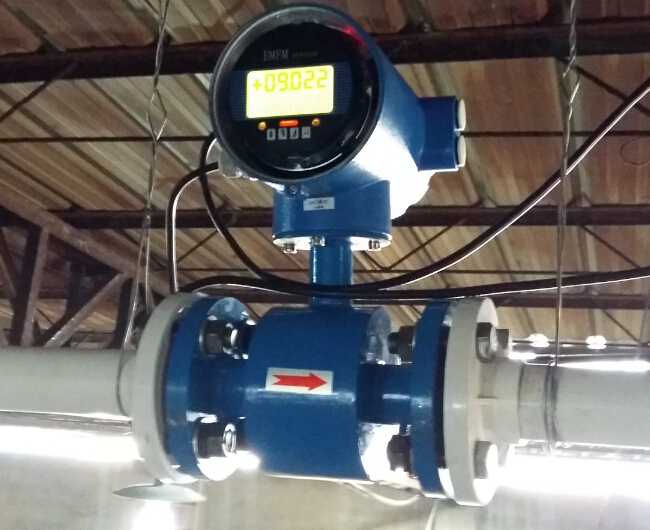 Integrated electromagnetic flowmeter